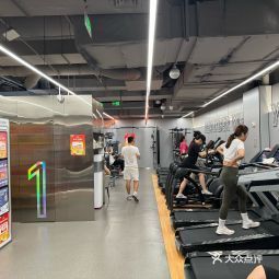 乐刻运动健身(星光大道店)(图2)