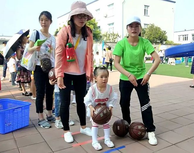 半岛·综合体育下载彩绘大运丨锦宝娃“拍了拍”你来看看幼儿们如何童画大运！(图4)